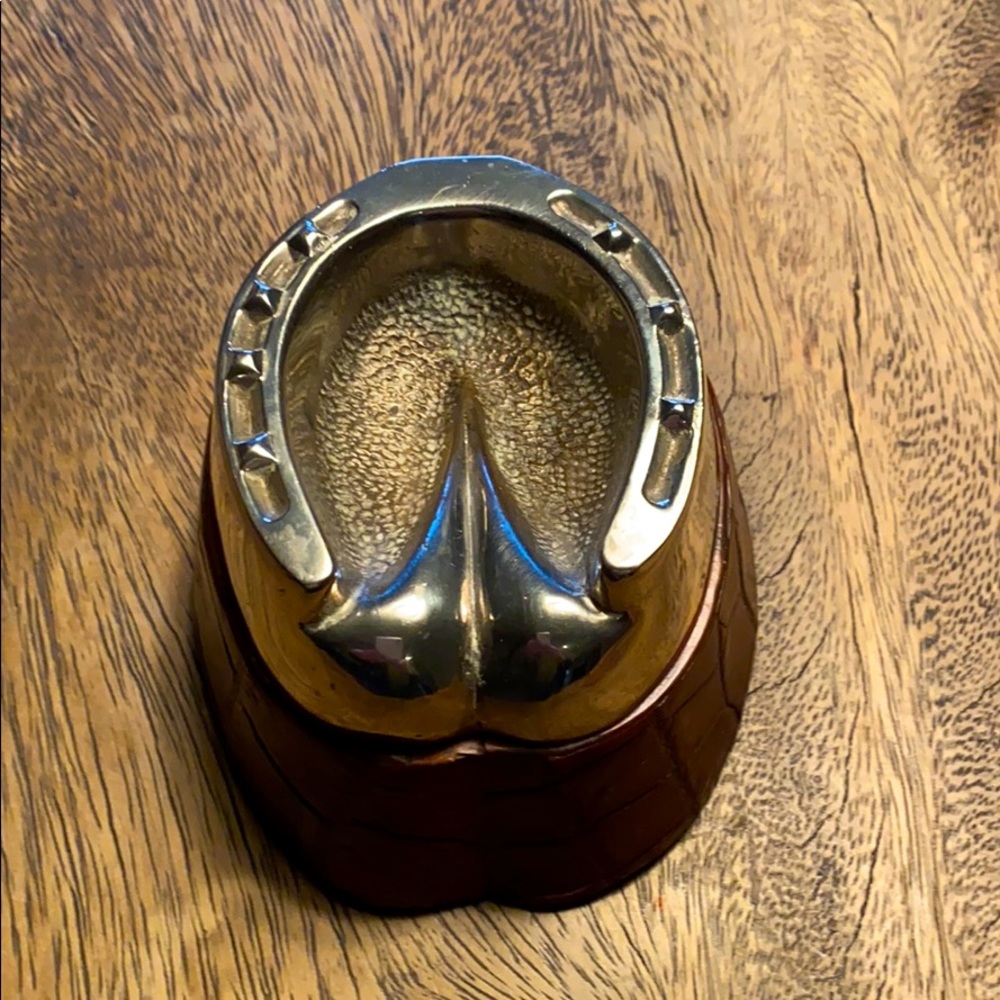 GUCCI equine ashtray